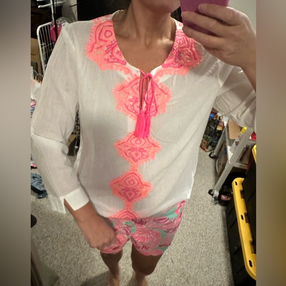Lilly Pulitzer Tops - Lilly Pulitzer White Top with Pink Detailing